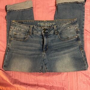 American Eagle Outfitters Women’s Mid Wash Blue Capris Size 12
Pr#4
